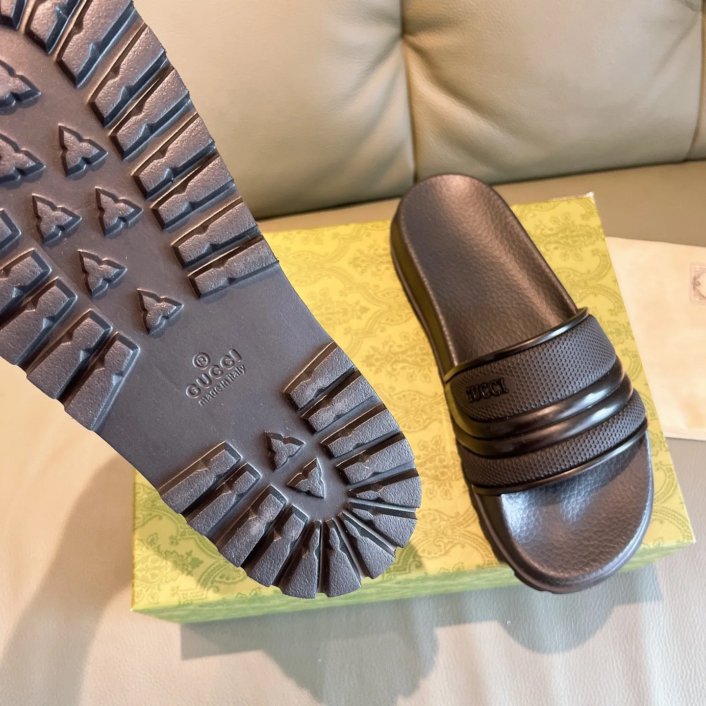 Men's Men's Shoes 130🐮🐮Gucci Gucci Slippers Gucci 2024 latest beach sandals slippers Original molding double G LOGO Original molding consistent Outsole: Men's Men's Shoes u double-layer outsole Size: 35-46